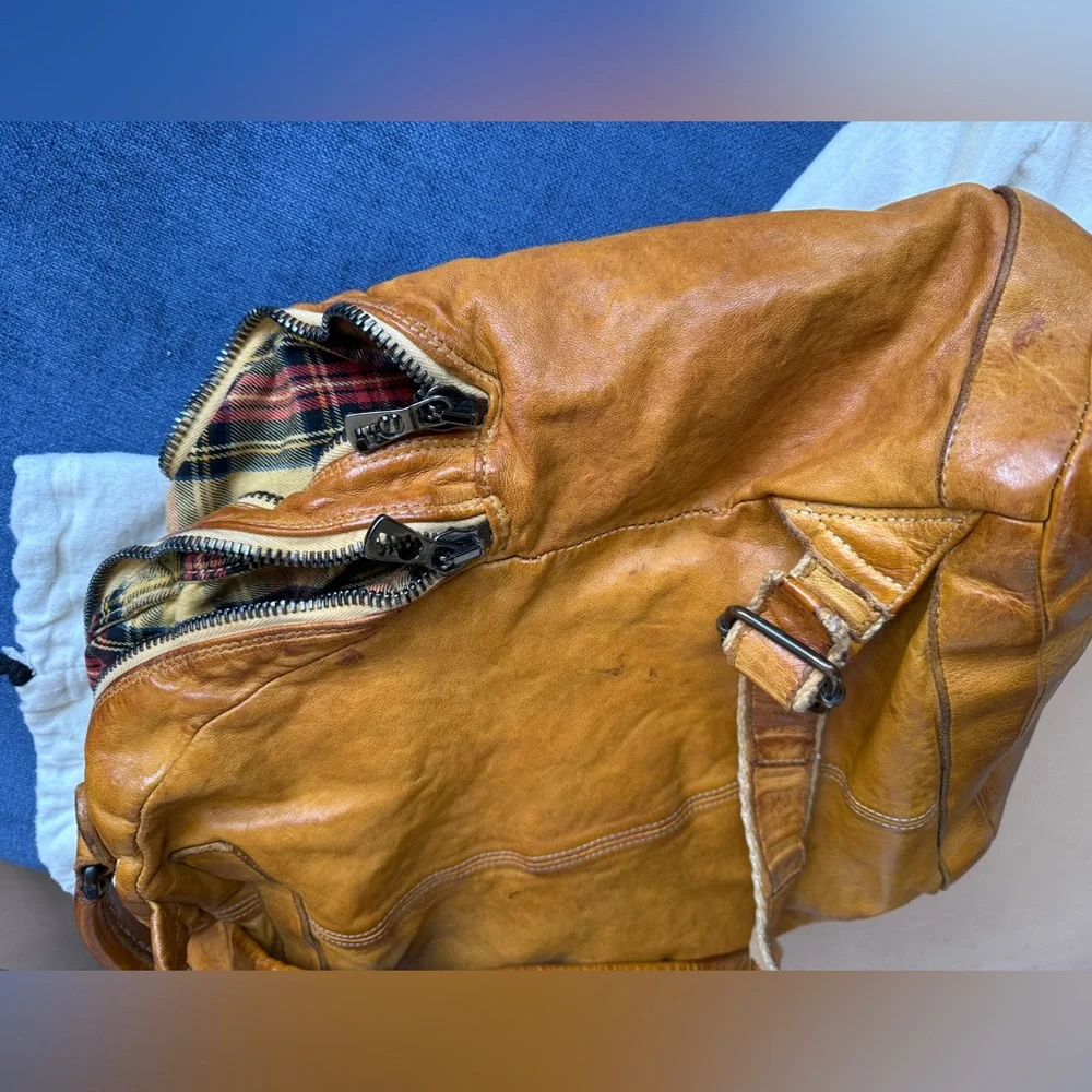 Benheart Lorenzo Backpack - Picture 7 of 11